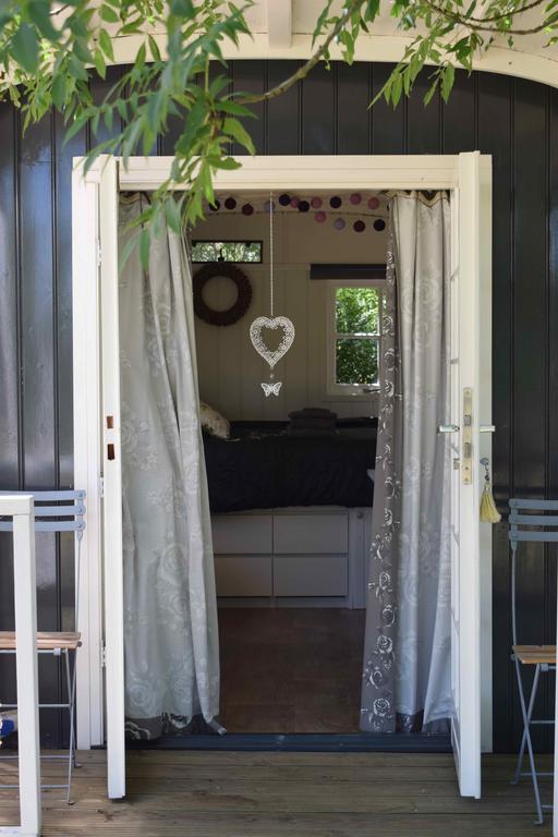 לינה וארוחת בוקר Loupiac  Camping Chez Francis מראה חיצוני תמונה