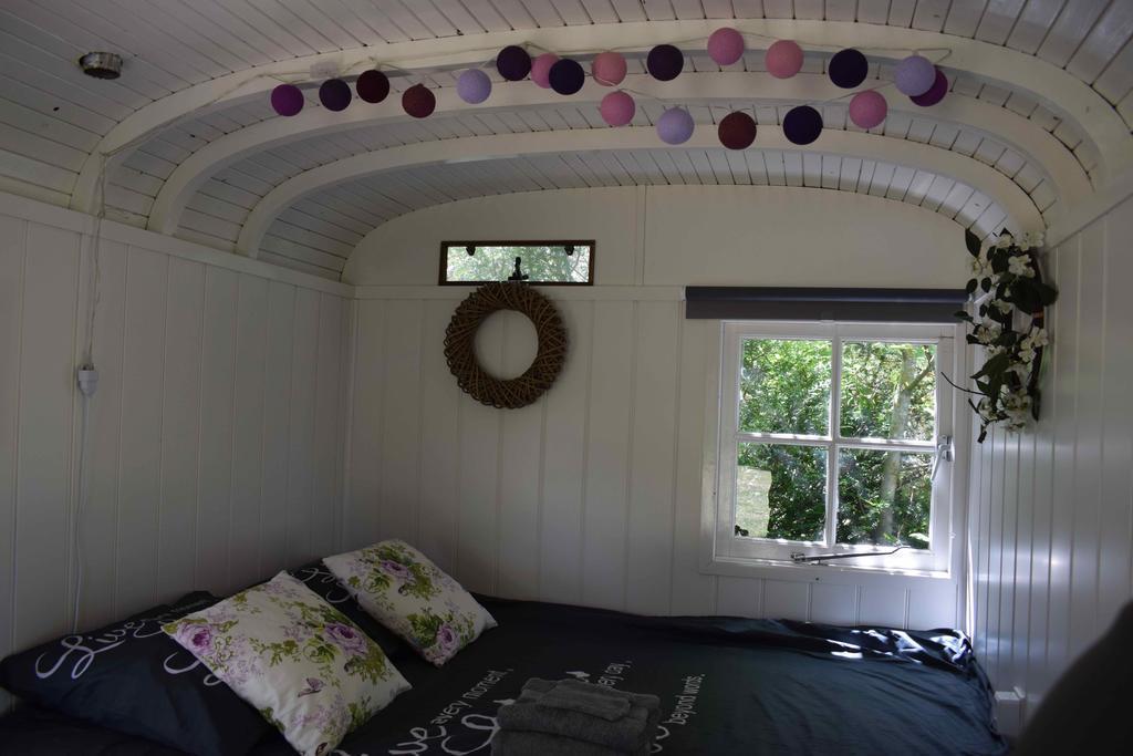 לינה וארוחת בוקר Loupiac  Camping Chez Francis מראה חיצוני תמונה